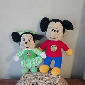 Charming Vintage Mickey And Minnie